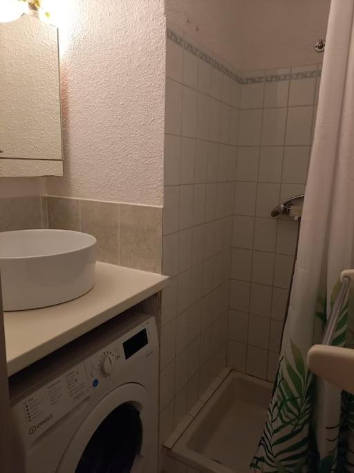 Location Dans Residence Calme, Proche Mer Cavalaire-sur-Mer Exterior photo