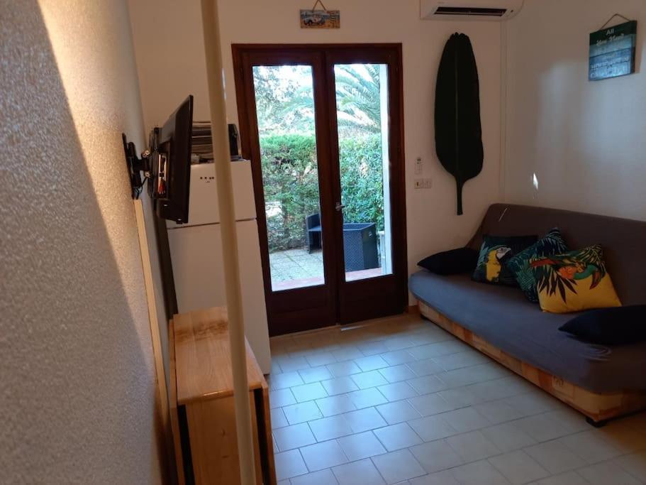 Location Dans Residence Calme, Proche Mer Cavalaire-sur-Mer Exterior photo